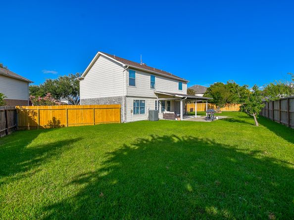 9506 Tree Sparrow Lane, Houston TX 77083