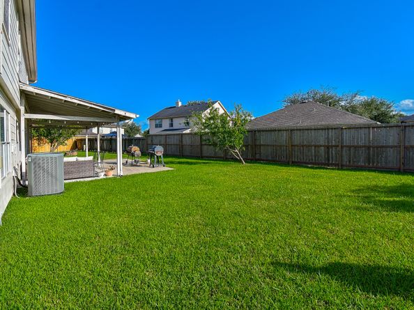 9506 Tree Sparrow Lane, Houston TX 77083
