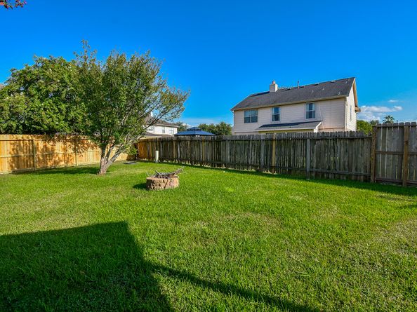 9506 Tree Sparrow Lane, Houston TX 77083