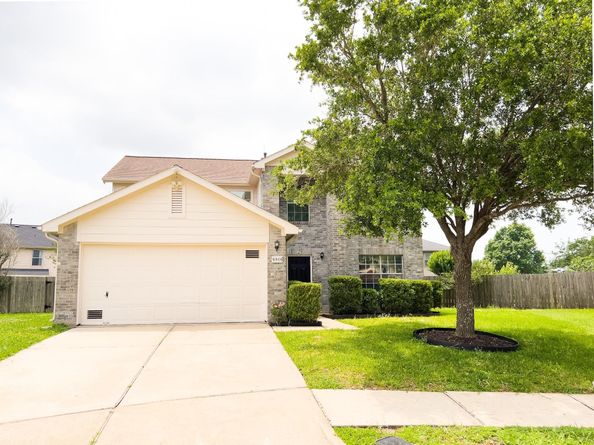 9506 Tree Sparrow Lane, Houston TX 77083