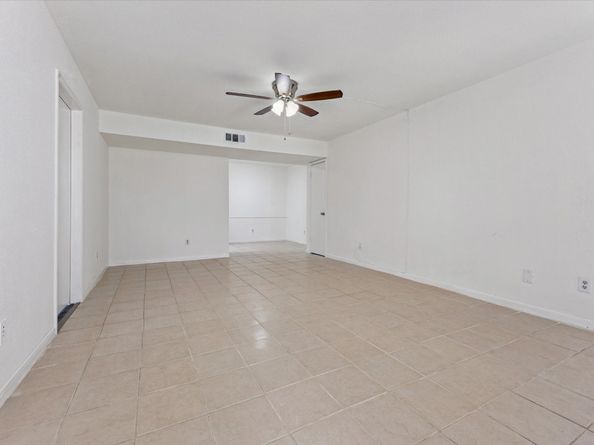 6606 De Moss Drive 804, Houston TX 77074