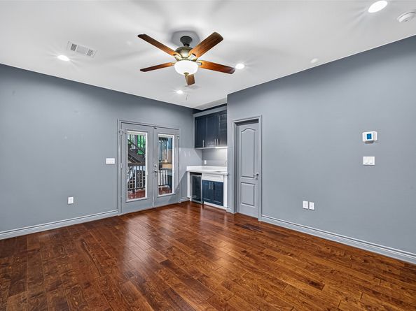 1214 E 29th Street, Houston TX 77009