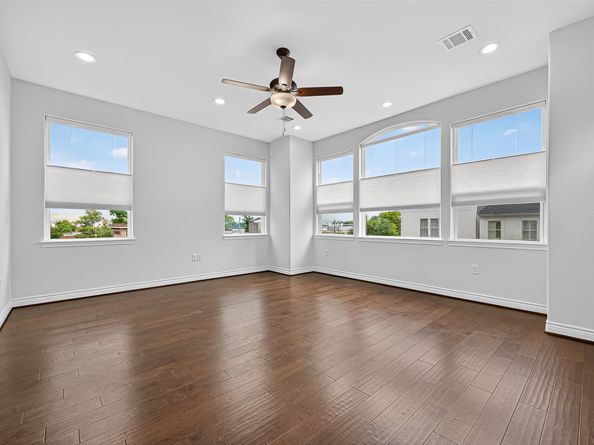 1214 E 29th Street, Houston TX 77009