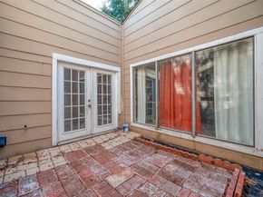 6363 Ivyknoll Drive, Houston TX 77035