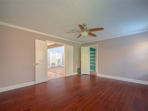 6363 Ivyknoll Drive, Houston TX 77035