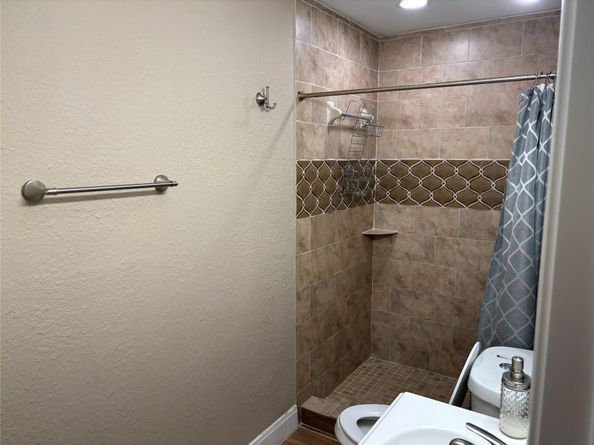 407 Terminal Street, Houston TX 77020