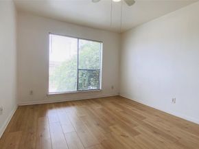 2824 S Bartell Drive 28, Houston TX 77054