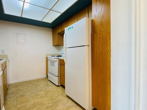 2824 S Bartell Drive 28, Houston TX 77054