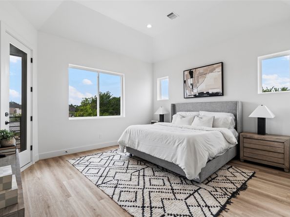 4438 Oats Street, Houston TX 77020
