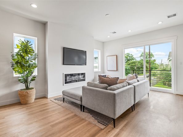 4438 Oats Street, Houston TX 77020