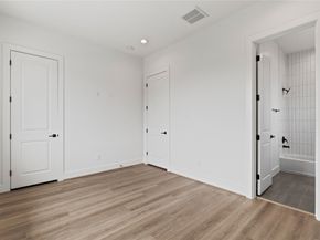 4438 Oats Street, Houston TX 77020