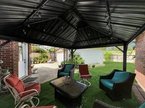 922 Bayhill Drive, Sugar Land TX 77479
