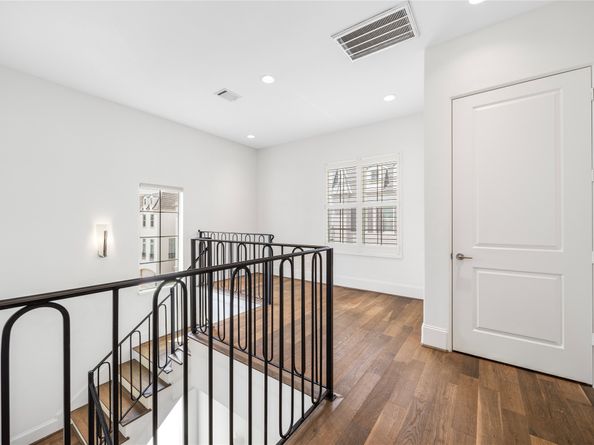 11107 Savannah Oaks Lane, Houston TX 77043