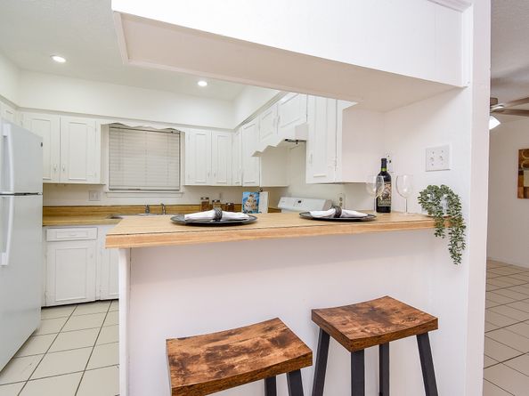 5542 Holly Street 207, Houston TX 77081