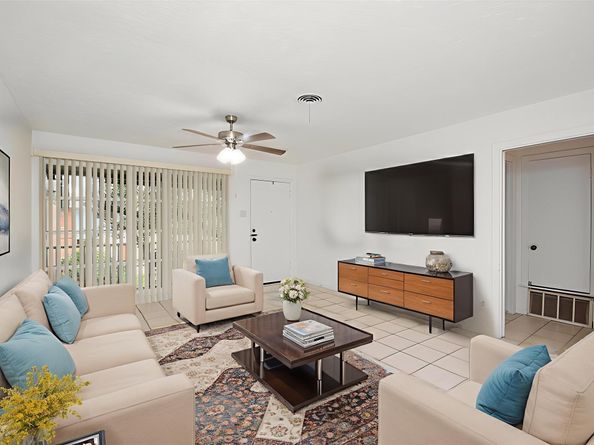 5542 Holly Street 207, Houston TX 77081
