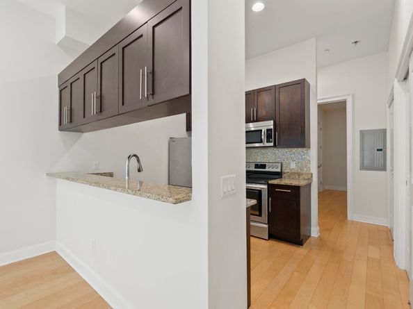 104 Tidewater St 1A, Jersey City NJ 07302