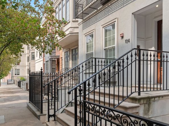 104 Tidewater St 1A, Jersey City NJ 07302
