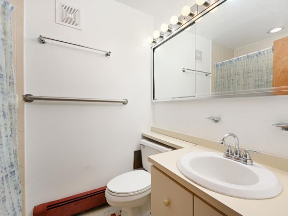 261 12th St 5B, Hoboken NJ 07030