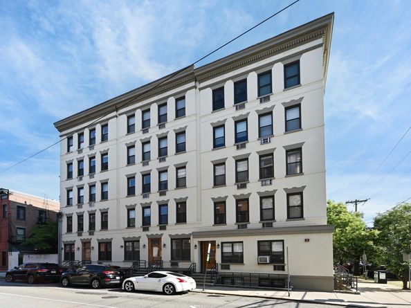 261 12th St 5B, Hoboken NJ 07030