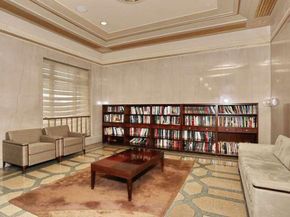 4 Beacon Way 612, Jersey City NJ 07304