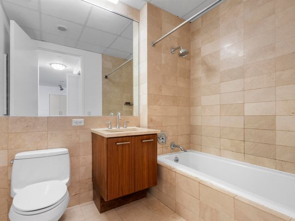 4 Beacon Way 612, Jersey City NJ 07304