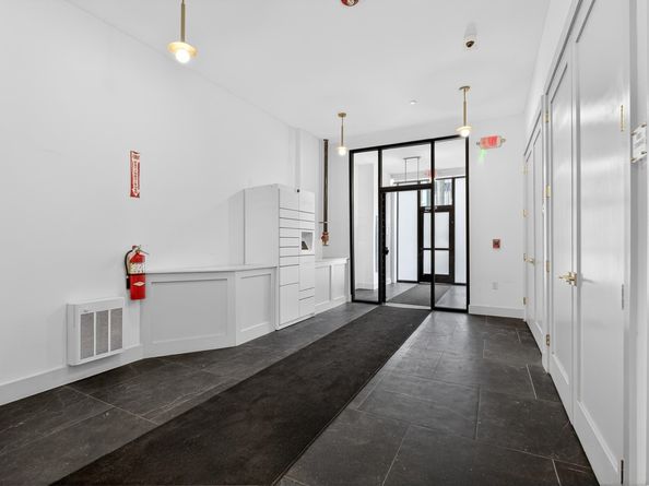 386 5th St 402, Jersey City NJ 07302