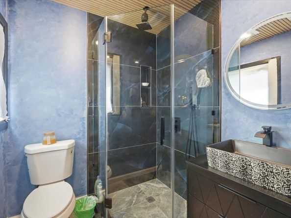 32 Luhmann Terrace, Secaucus NJ 07094