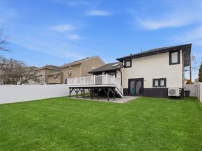 32 Luhmann Terrace, Secaucus NJ 07094