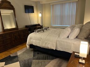 10 Huron Ave 9N, Jersey City NJ 07306