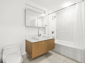 77 Hudson St 2004, Jersey City NJ 07302