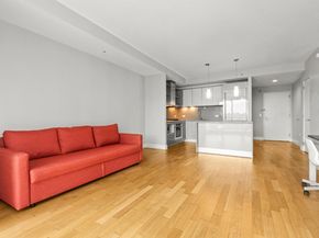77 Hudson St 2004, Jersey City NJ 07302