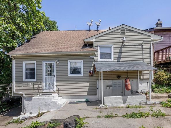 1703 81st St, North Bergen NJ 07047
