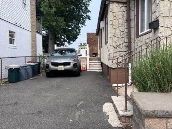 7107 Polk St, North Bergen NJ 07047