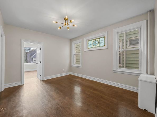 7 Edwards Ct, Bayonne NJ 07002