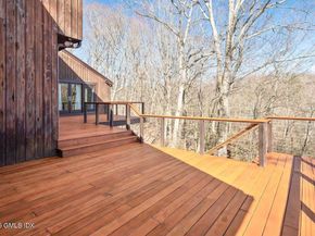 9 Patchen Lane, Weston CT 06883