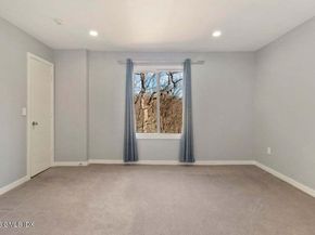 9 Patchen Lane, Weston CT 06883