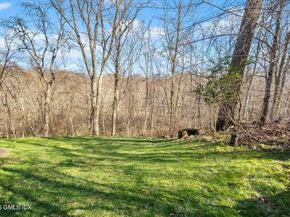 9 Patchen Lane, Weston CT 06883