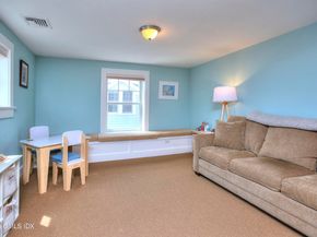 7 Heusted Drive, Old Greenwich CT 06870