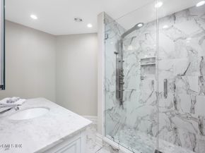 21 Fox Hill Lane, Darien CT 06820