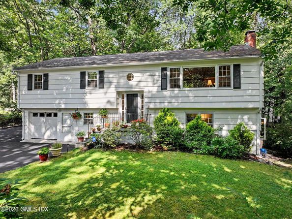 16 Brookhill Lane, Norwalk CT 06851