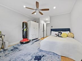 333 Palmer Hill Road 2E, Riverside CT 06878