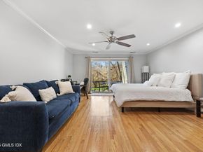 333 Palmer Hill Road 2E, Riverside CT 06878