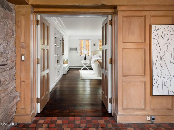 271 Hunting Ridge Road, Stamford CT 06903