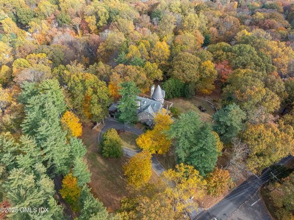 271 Hunting Ridge Road, Stamford CT 06903