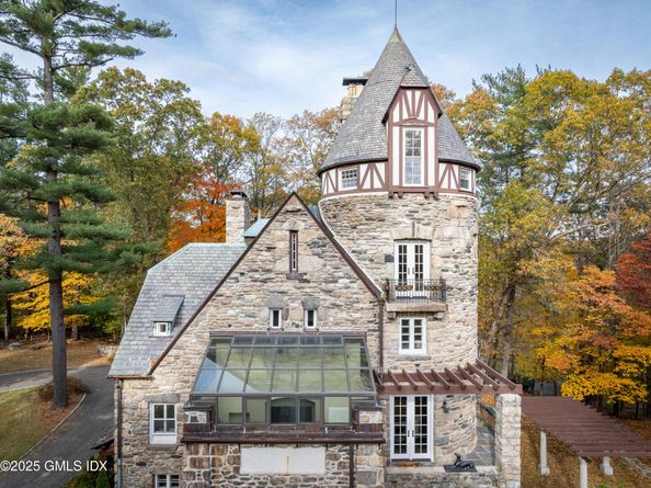 271 Hunting Ridge Road, Stamford CT 06903