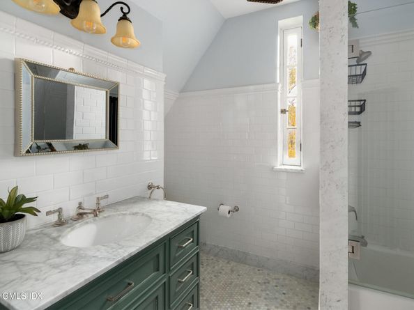 271 Hunting Ridge Road, Stamford CT 06903