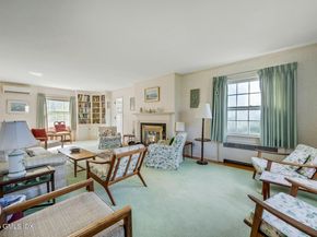 20 Meadow Place, Old Greenwich CT 06870