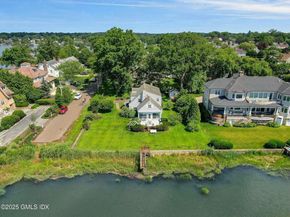 20 Meadow Place, Old Greenwich CT 06870