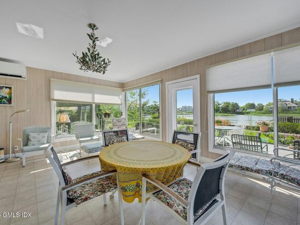 20 Meadow Place, Old Greenwich CT 06870
