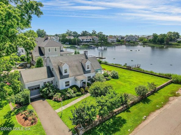 20 Meadow Place, Old Greenwich CT 06870